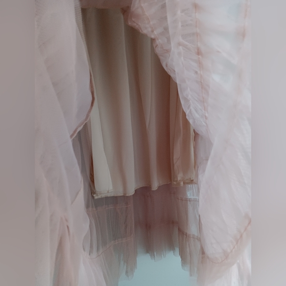 Tan Layered Skirt NWOT - Picture 3 of 4